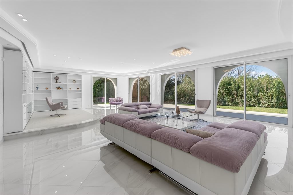 bastide 13 Pièces en vente sur MOUANS SARTOUX (06370)