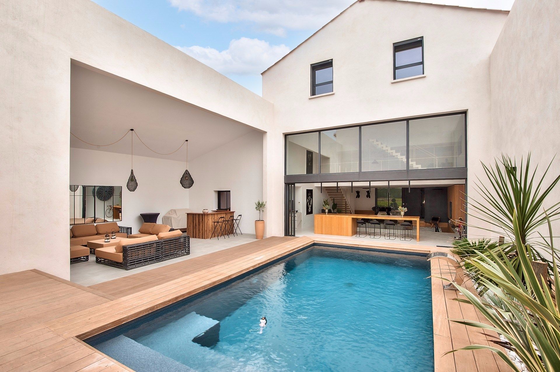 luxury house 6 Rooms for sale on AIX EN PROVENCE (13100)