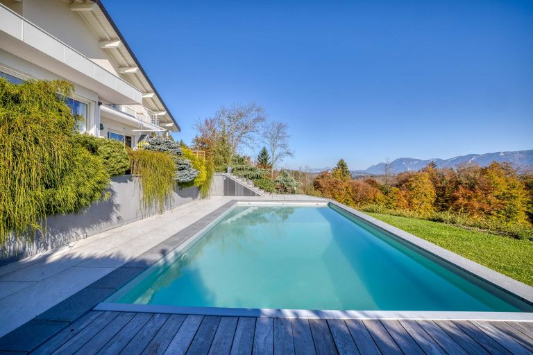 luxury house 7 Rooms for sale on PRINGY (74370)