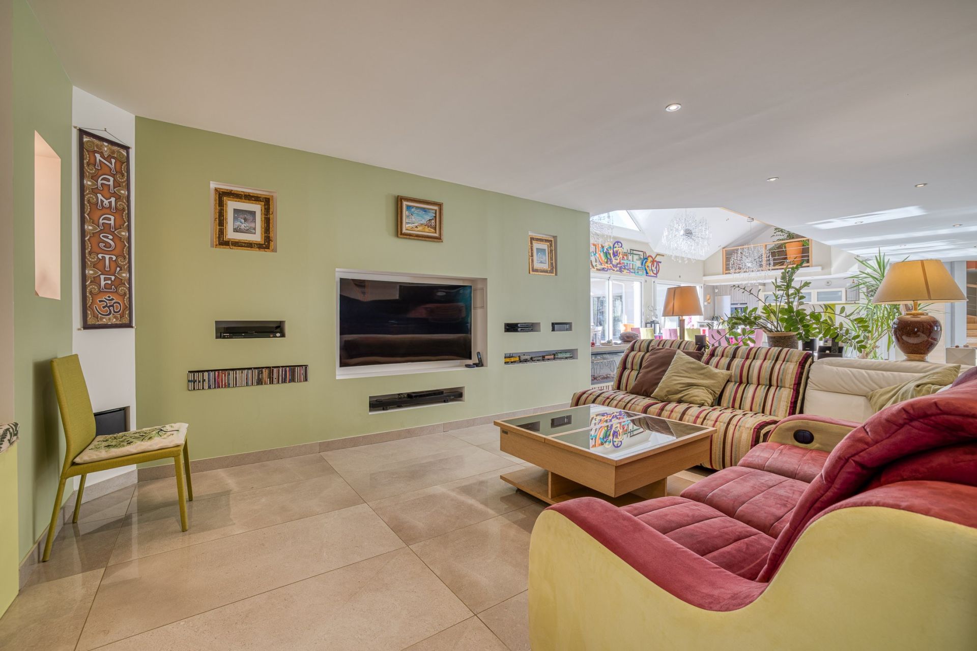luxury house 18 Rooms for sale on CHAPEIRY (74540)