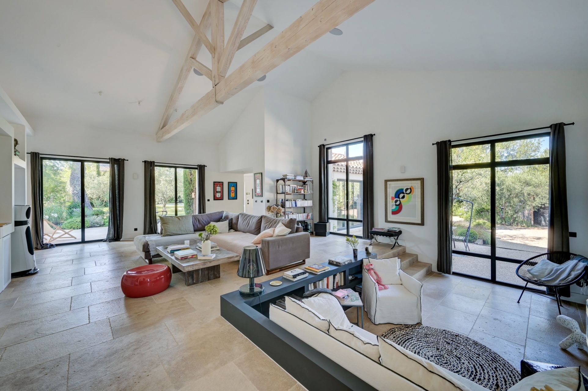 luxury house 7 Rooms for sale on EYGALIERES (13810)