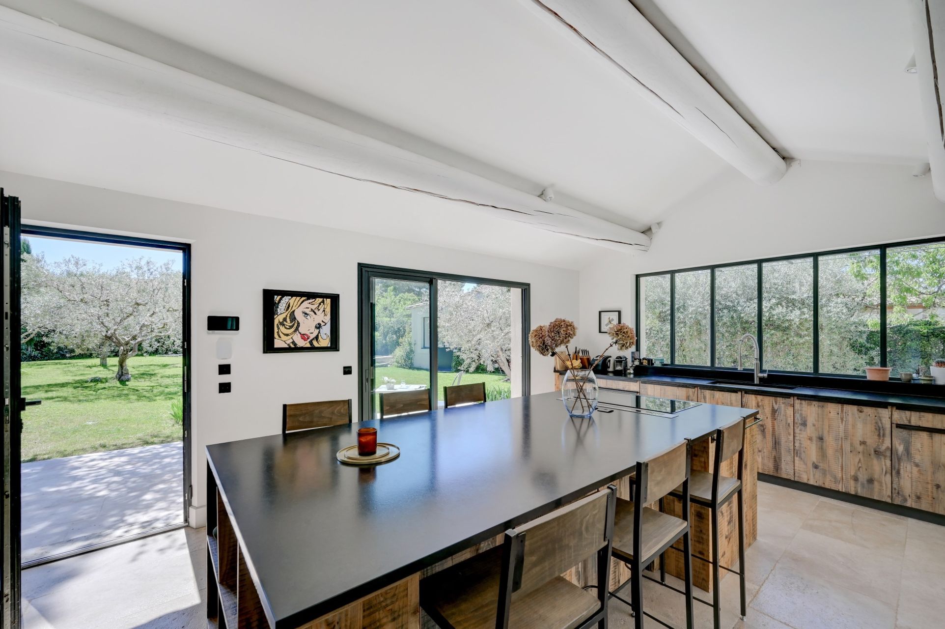 luxury house 7 Rooms for sale on EYGALIERES (13810)