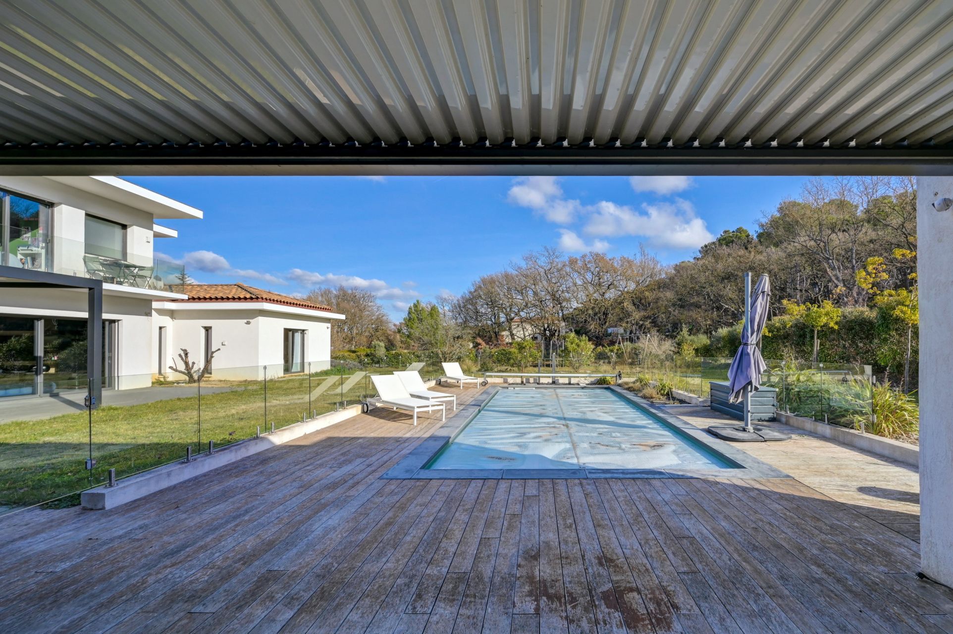 luxury house 7 Rooms for sale on AIX EN PROVENCE (13100)