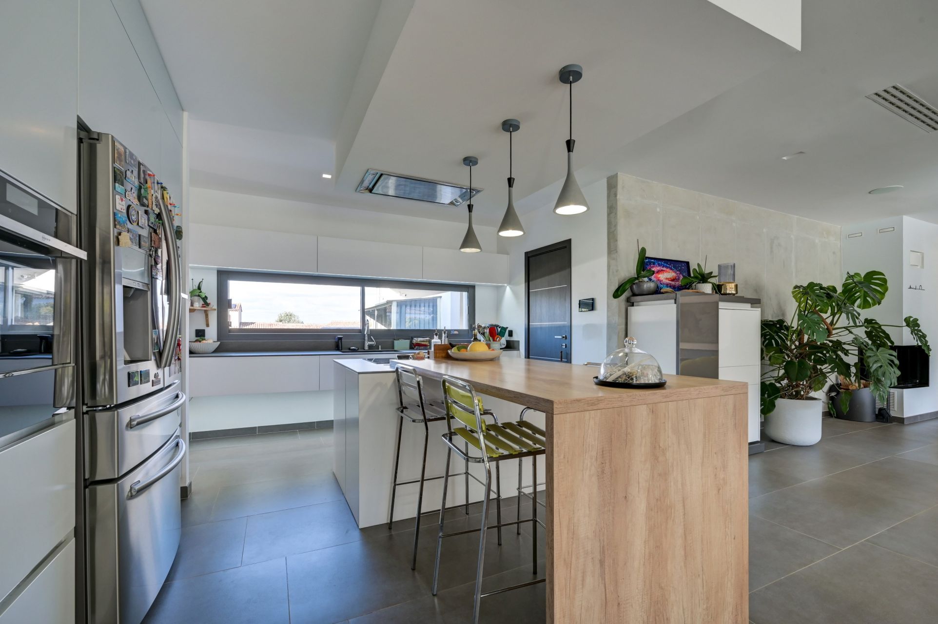 luxury house 7 Rooms for sale on AIX EN PROVENCE (13100)