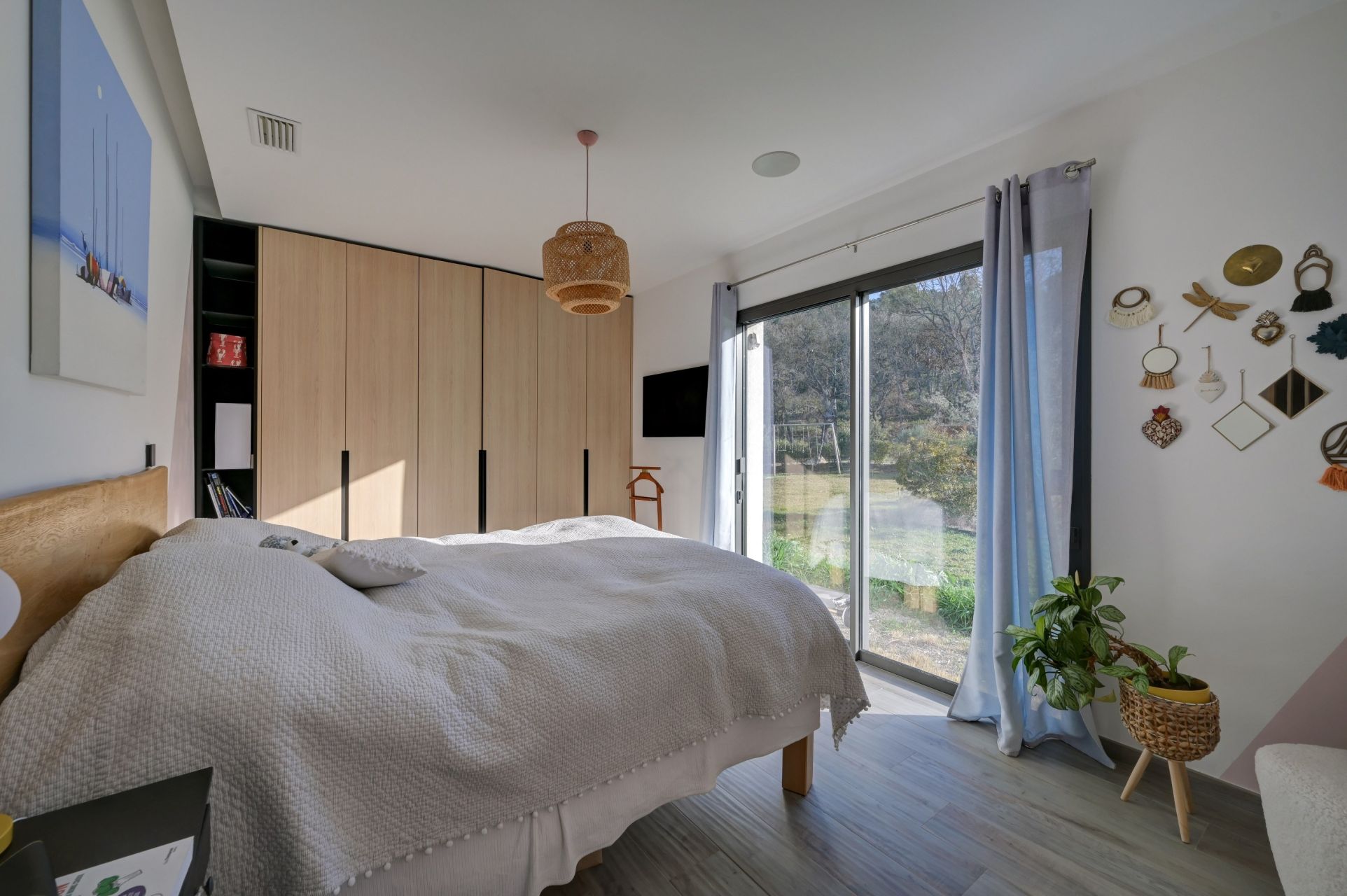 luxury house 7 Rooms for sale on AIX EN PROVENCE (13100)