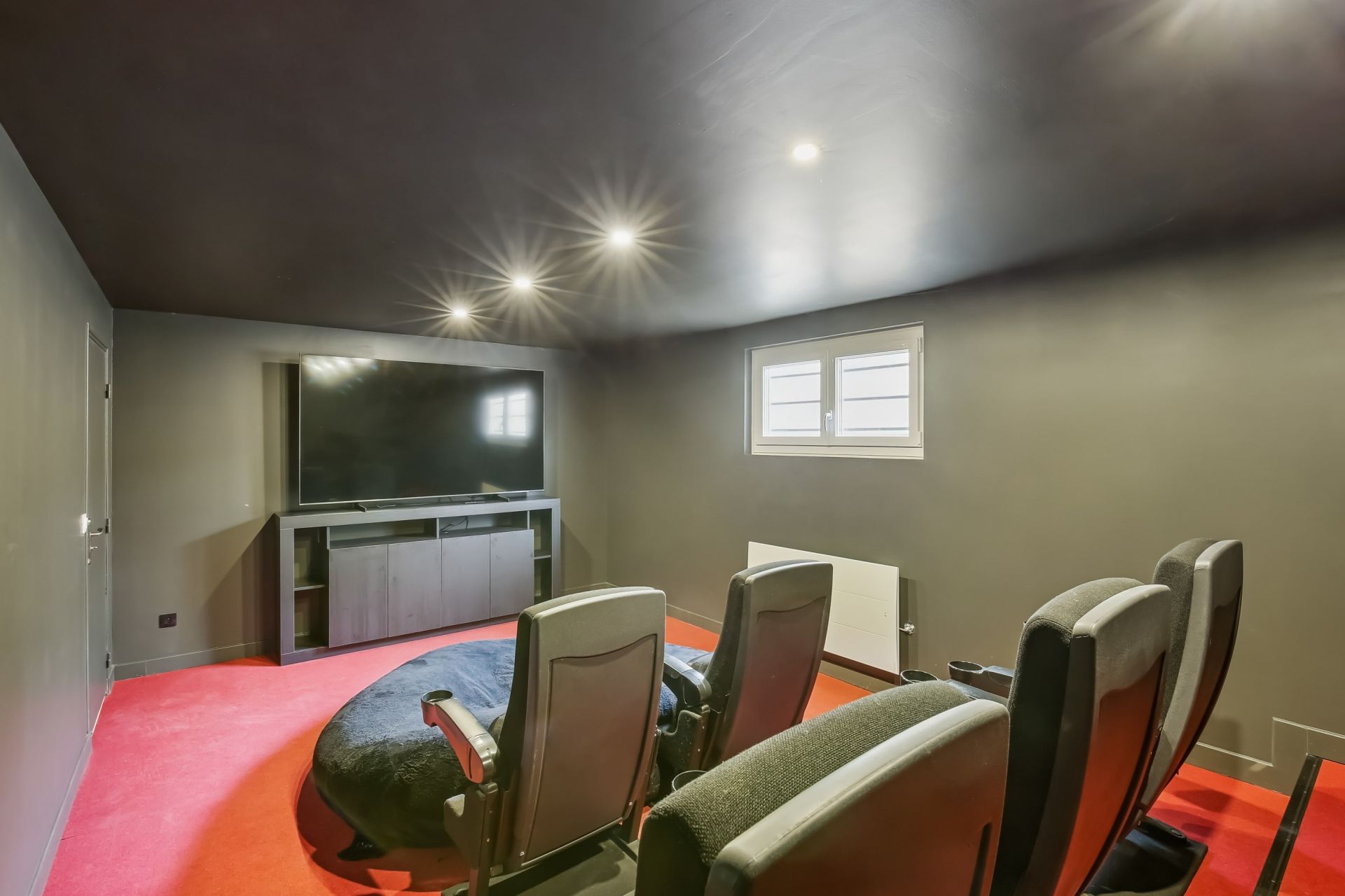luxury house 10 Rooms for sale on LOUVECIENNES (78430)
