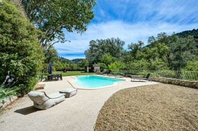 Vente Maison de luxe Ventabren 7 Pièces 218 m² — 24