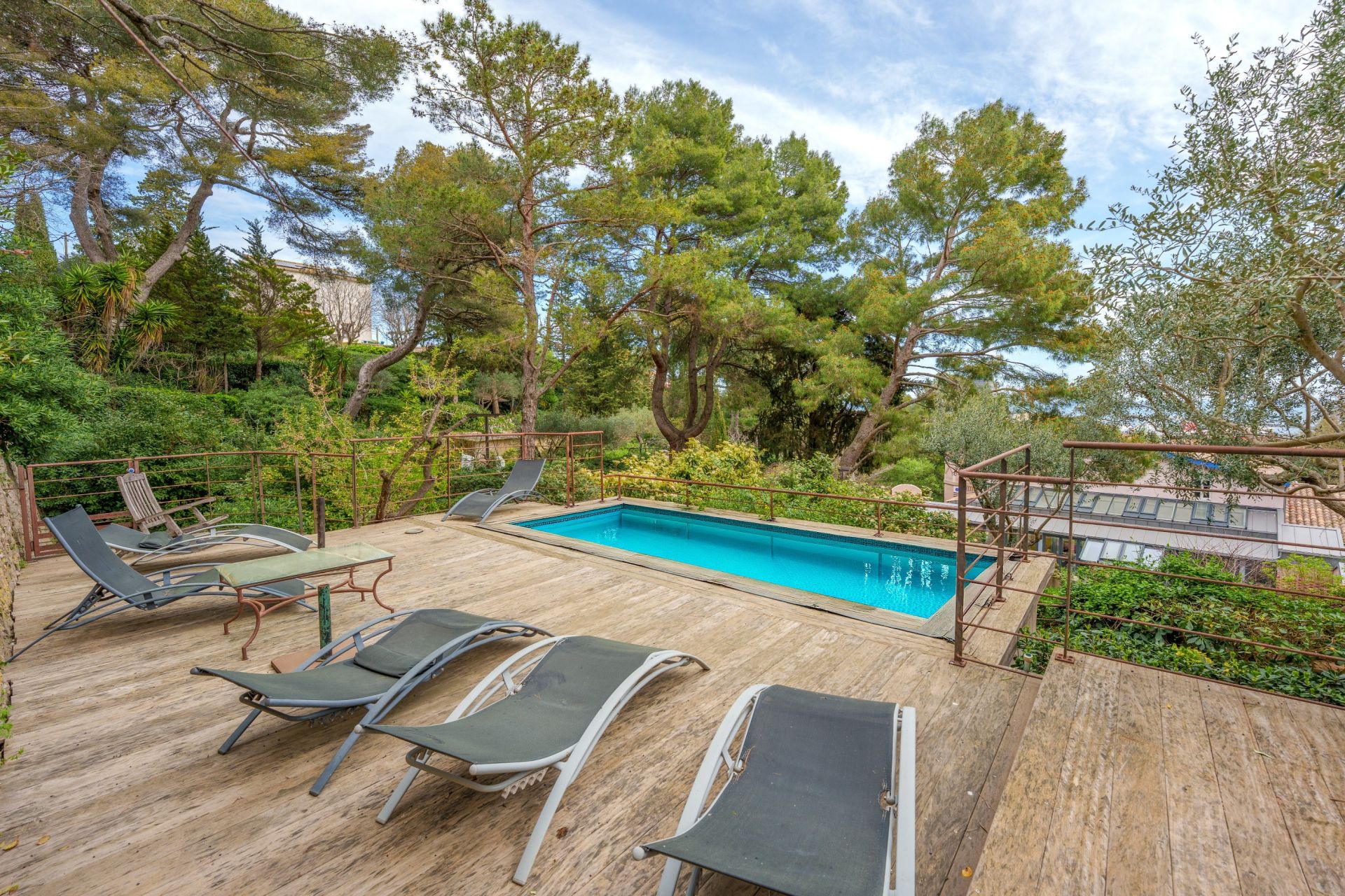 luxury house 7 Rooms for sale on SETE (34200)