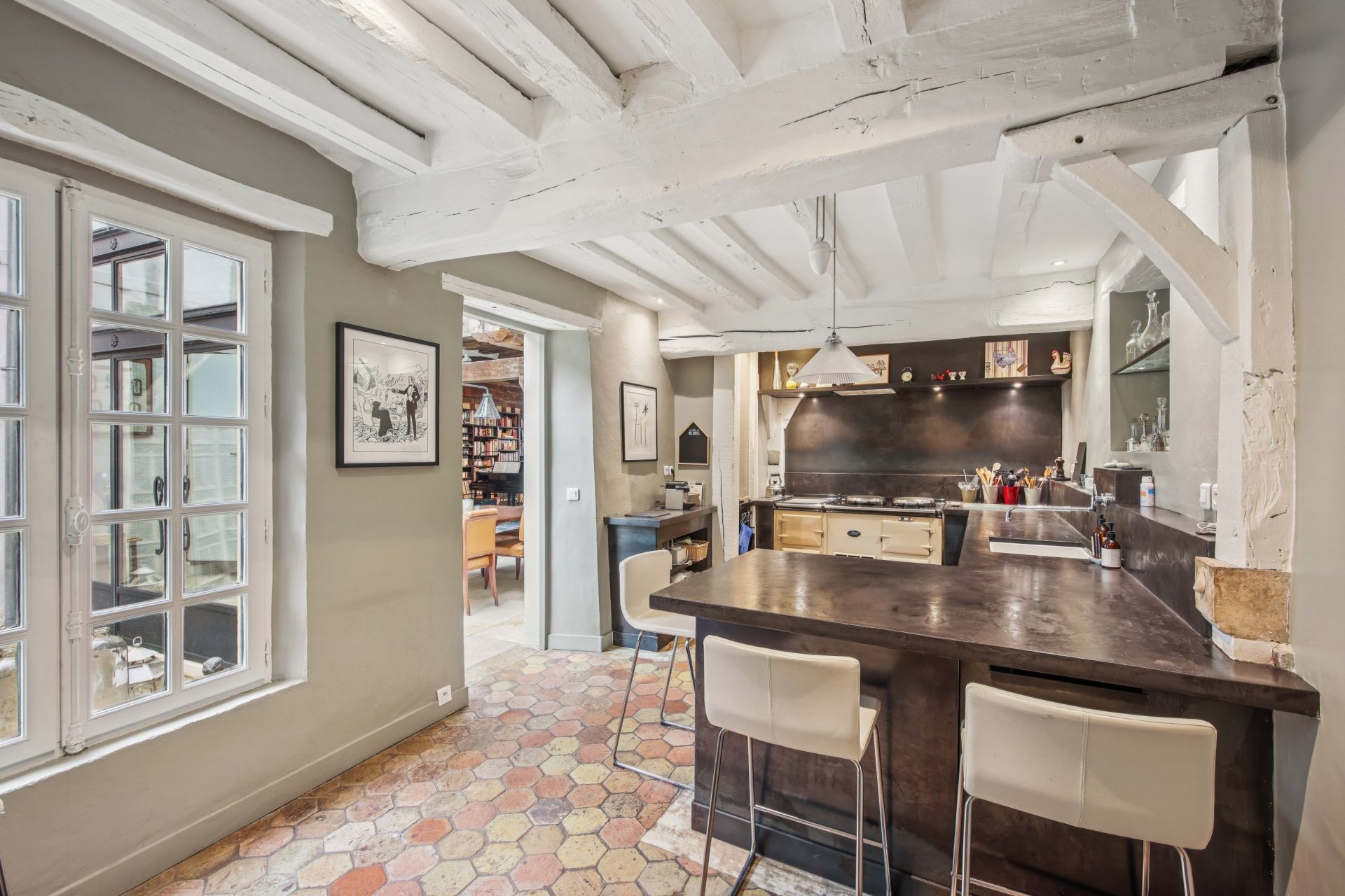luxury house 9 Rooms for sale on MONTFORT L AMAURY (78490)