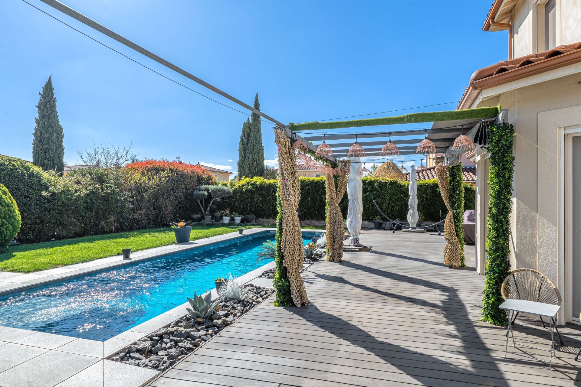 maison contemporaine 7 Pièces en vente sur STE FOY LES LYON (69110)
