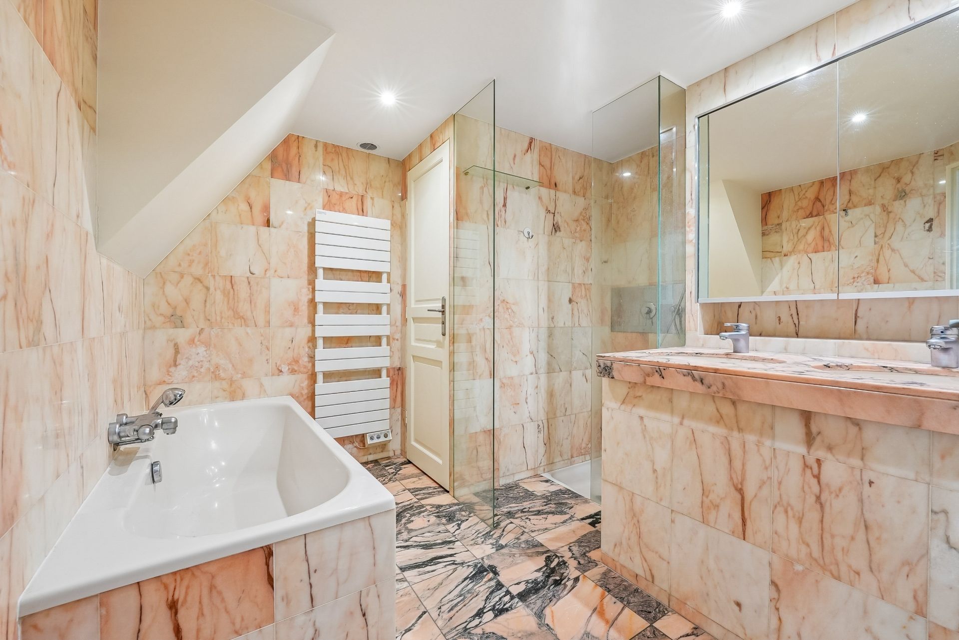 maison de luxe 3 Pièces en vente sur PARIS (75002)