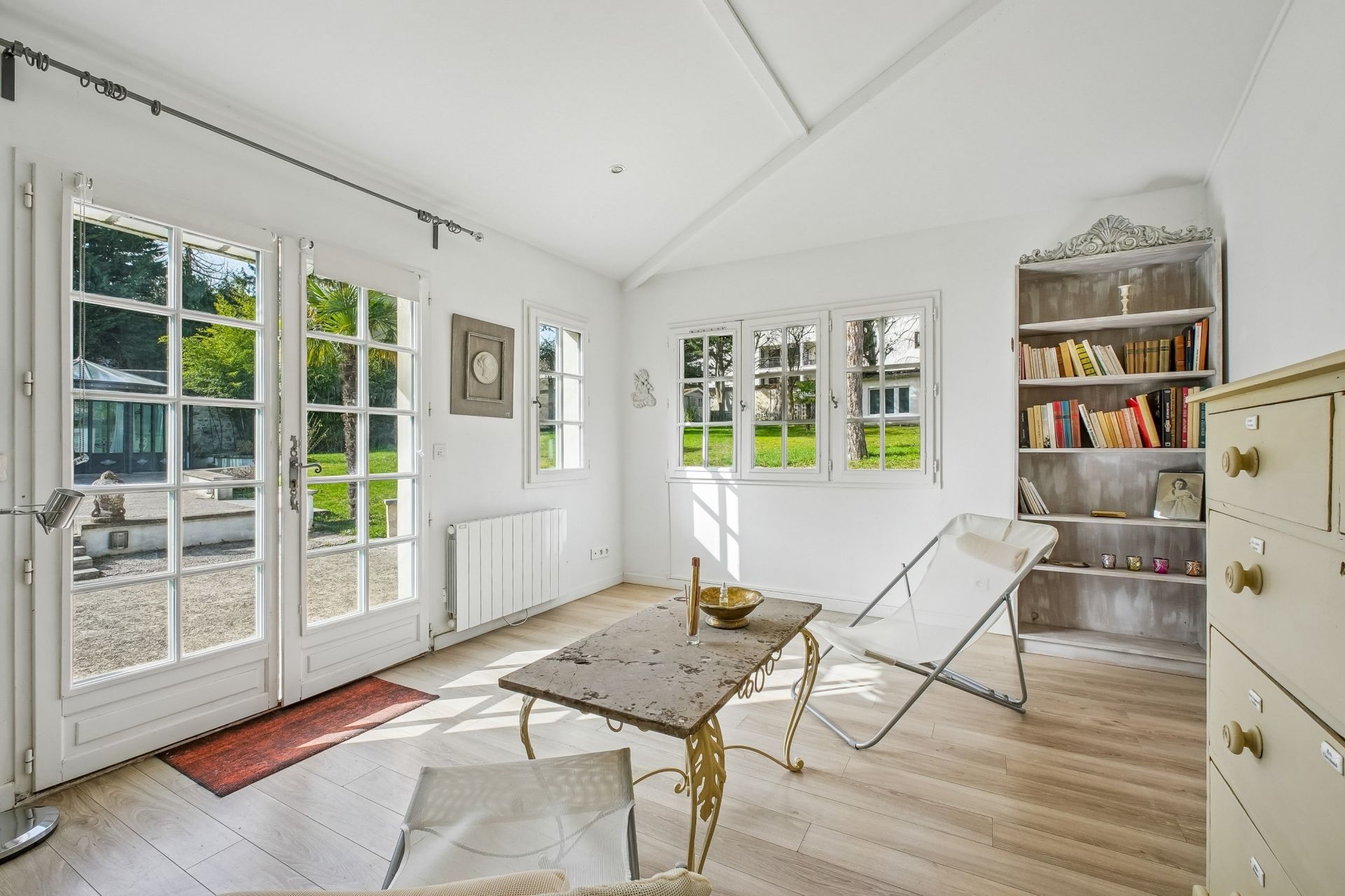 luxury house 10 Rooms for sale on MARLY LE ROI (78160)