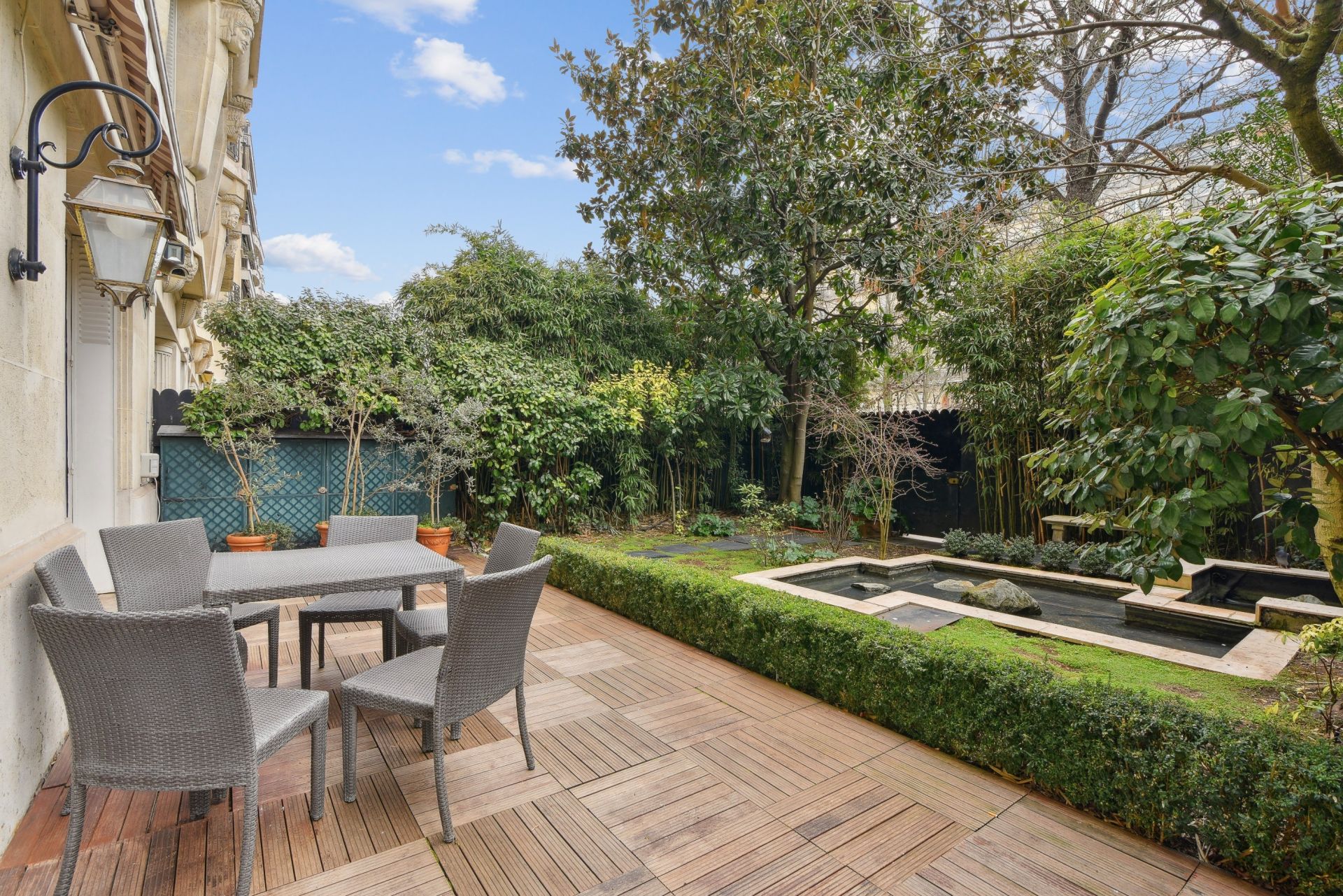 luxury apartment 6 Rooms for sale on PARIS (75016)