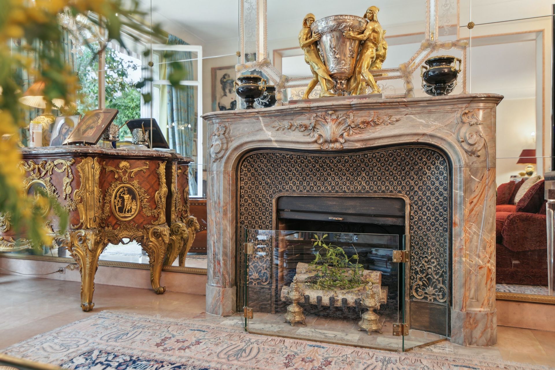 luxury apartment 6 Rooms for sale on PARIS (75016)