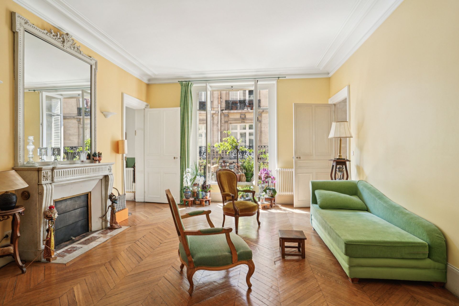 luxury apartment 5 Rooms for sale on PARIS (75006)