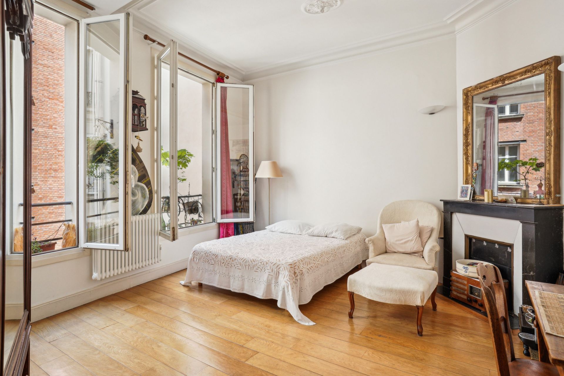 luxury apartment 5 Rooms for sale on PARIS (75006)