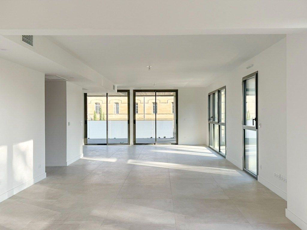 luxury apartment 4 Rooms for sale on MONTPELLIER (34090)