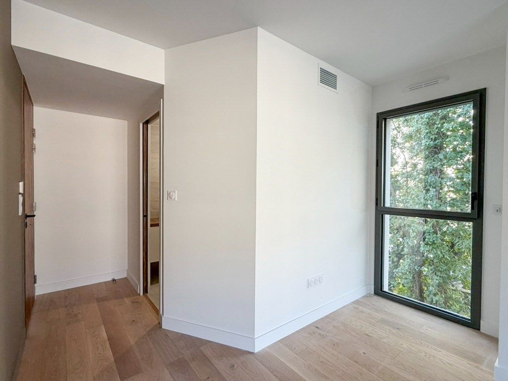 luxury apartment 4 Rooms for sale on MONTPELLIER (34090)