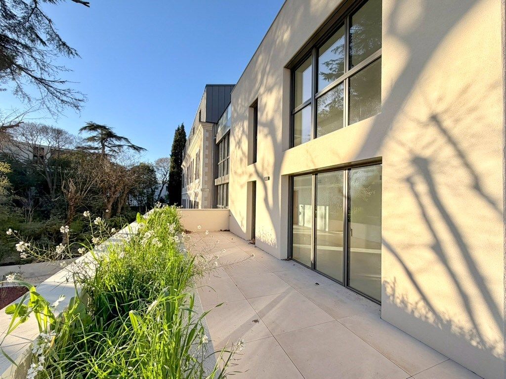 luxury apartment 4 Rooms for sale on MONTPELLIER (34090)