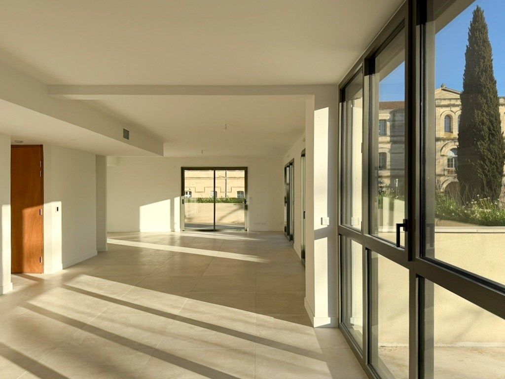 luxury apartment 4 Rooms for sale on MONTPELLIER (34090)