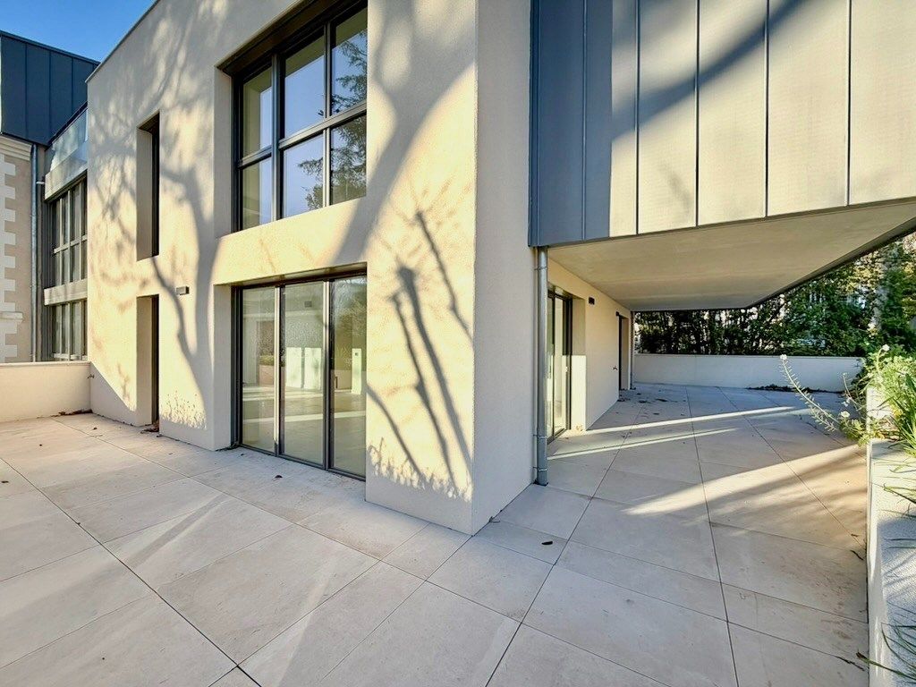 luxury apartment 4 Rooms for sale on MONTPELLIER (34090)