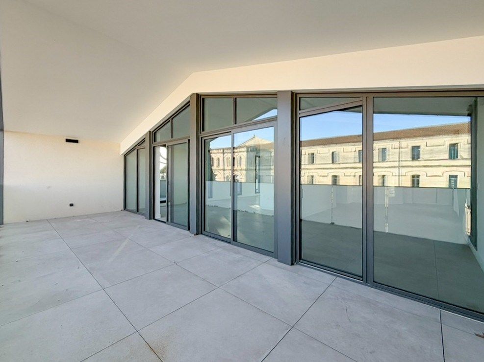 luxury apartment 7 Rooms for sale on MONTPELLIER (34090)