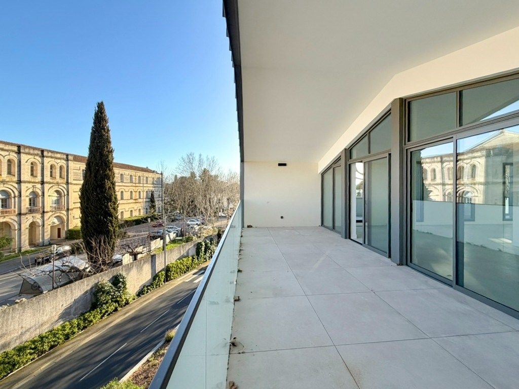 luxury apartment 7 Rooms for sale on MONTPELLIER (34090)
