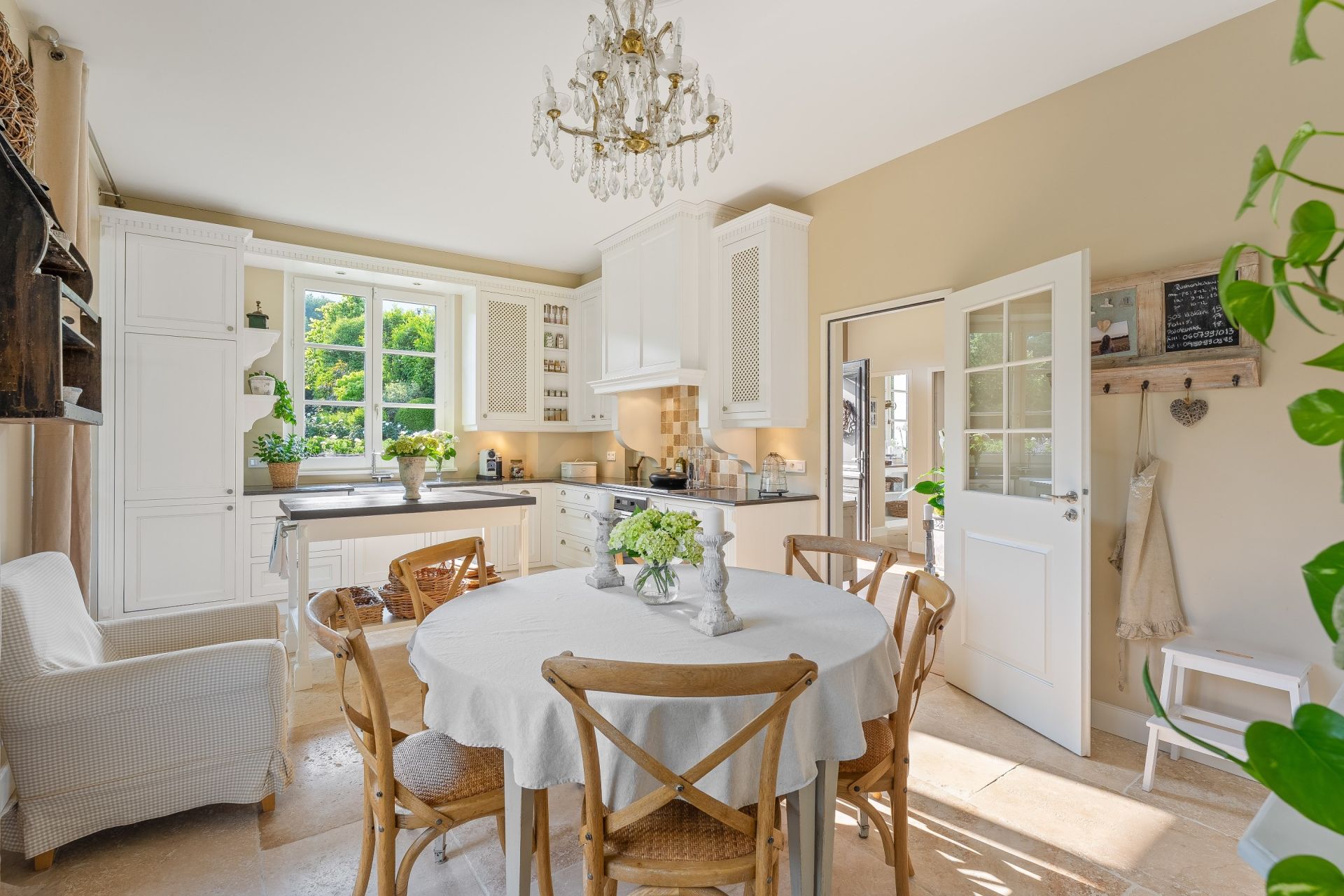 maison de luxe 10 Pièces en vente sur CHEVRY (01170)