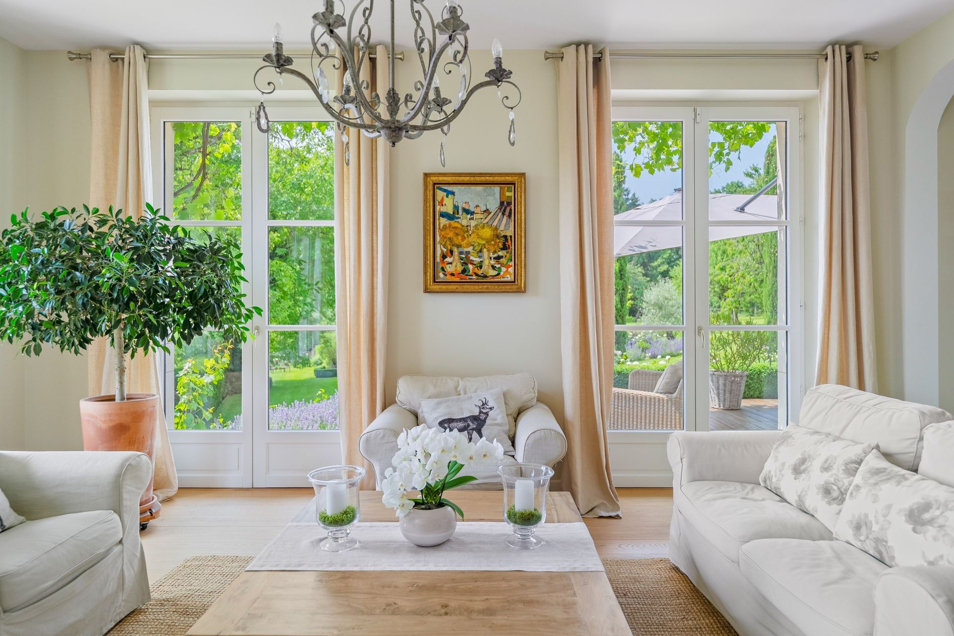 maison de luxe 10 Pièces en vente sur CHEVRY (01170)