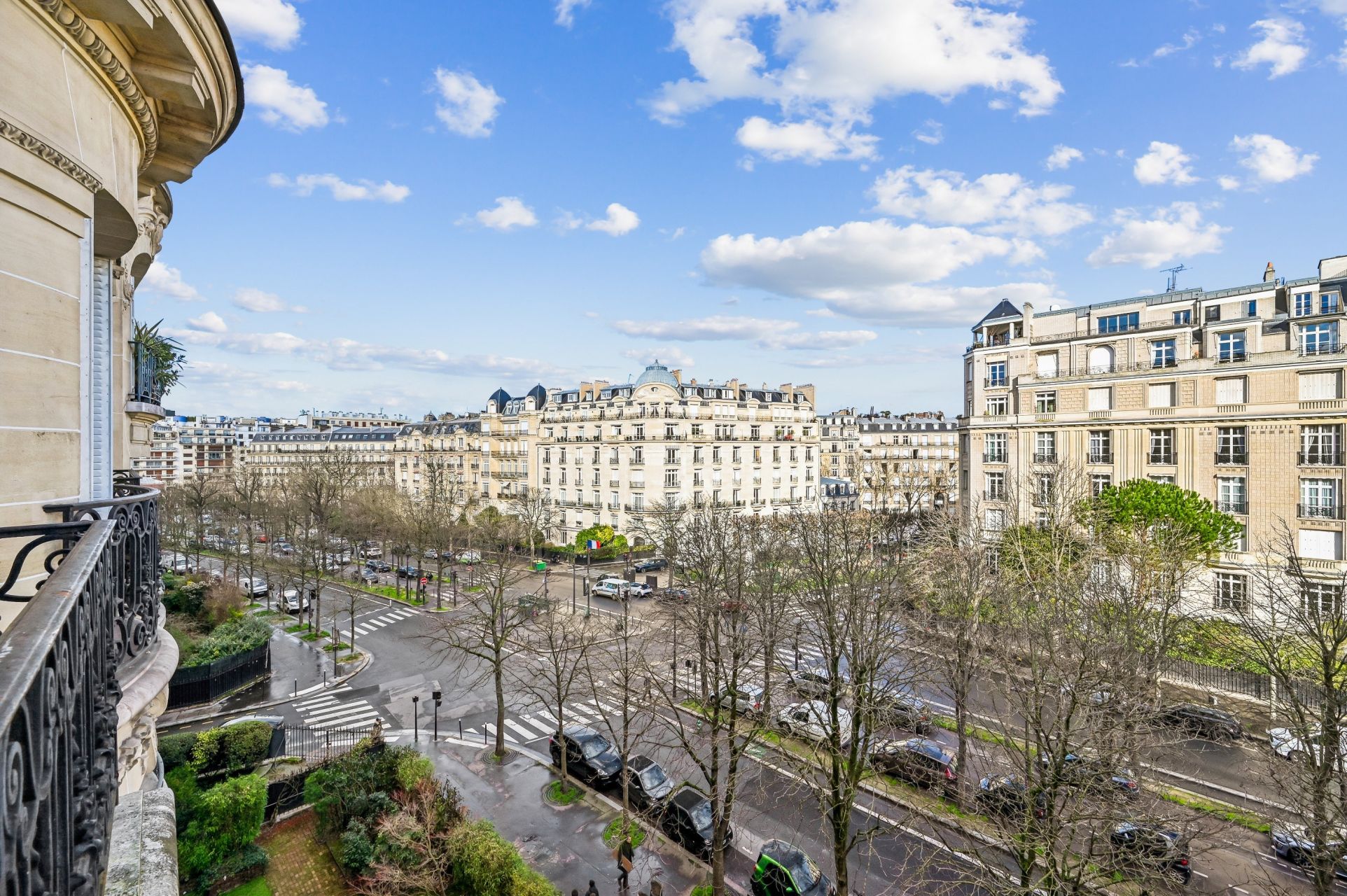luxury apartment 8 Rooms for sale on PARIS (75016)