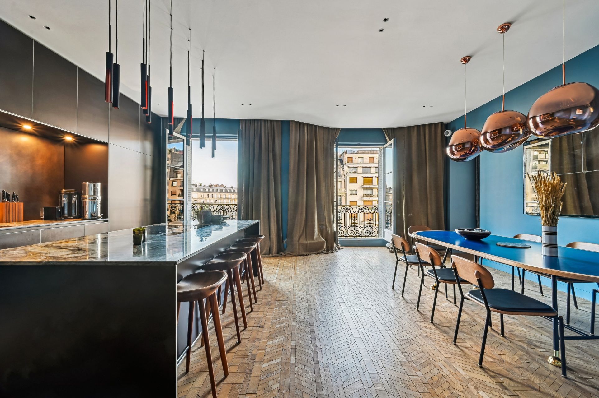 luxury apartment 8 Rooms for sale on PARIS (75016)