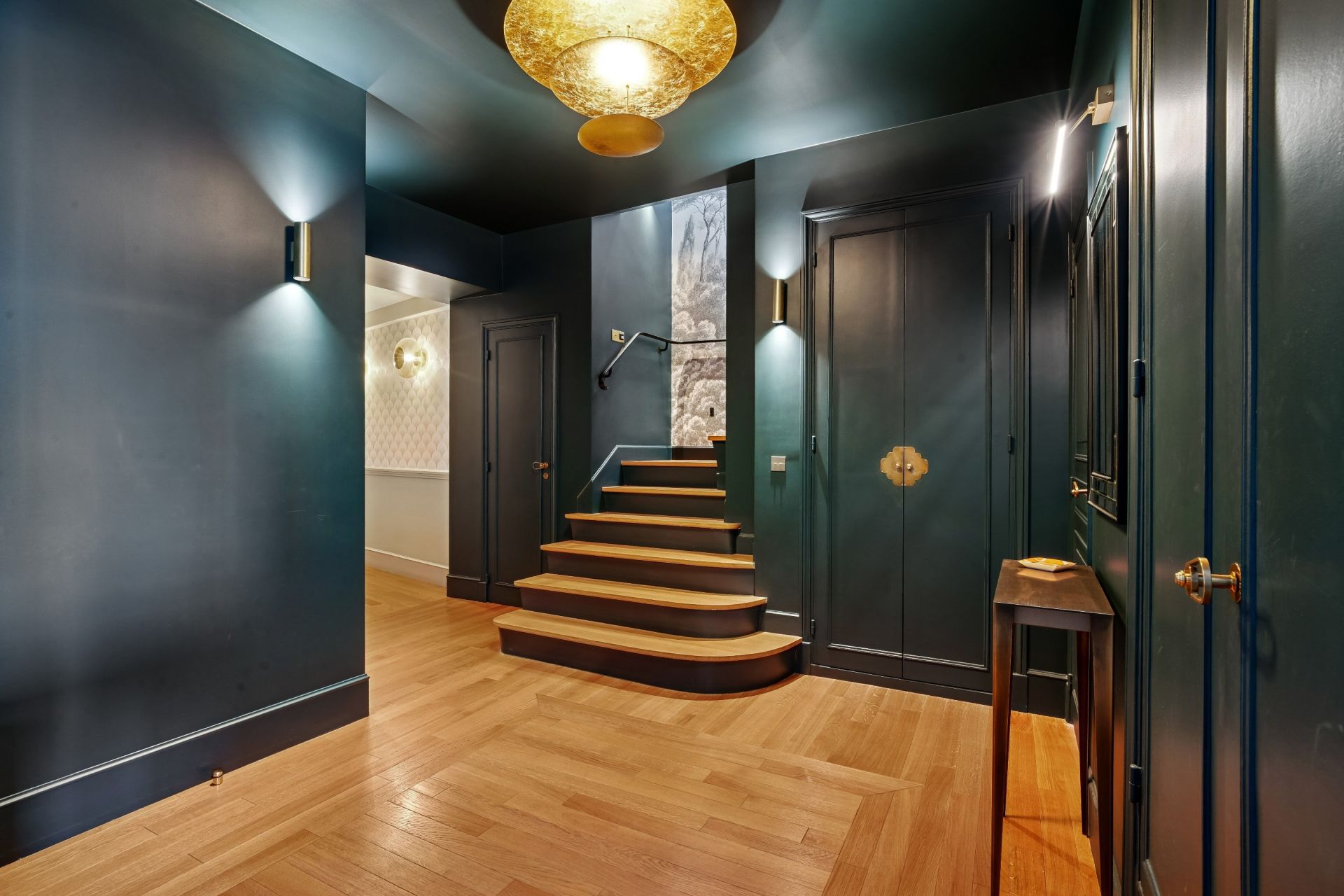 luxury apartment 6 Rooms for sale on PARIS (75016)