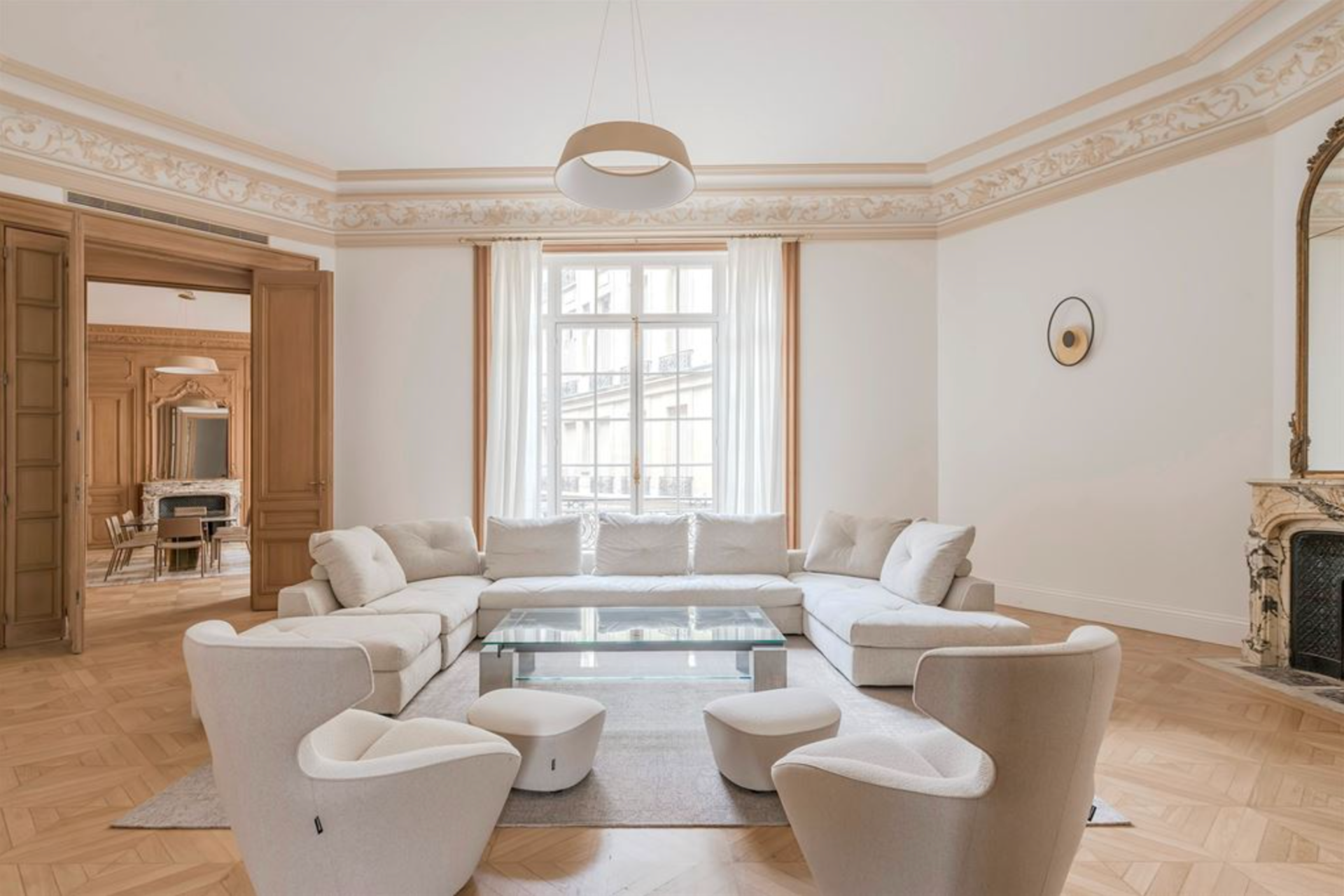 luxury apartment 8 Rooms for sale on PARIS (75116)