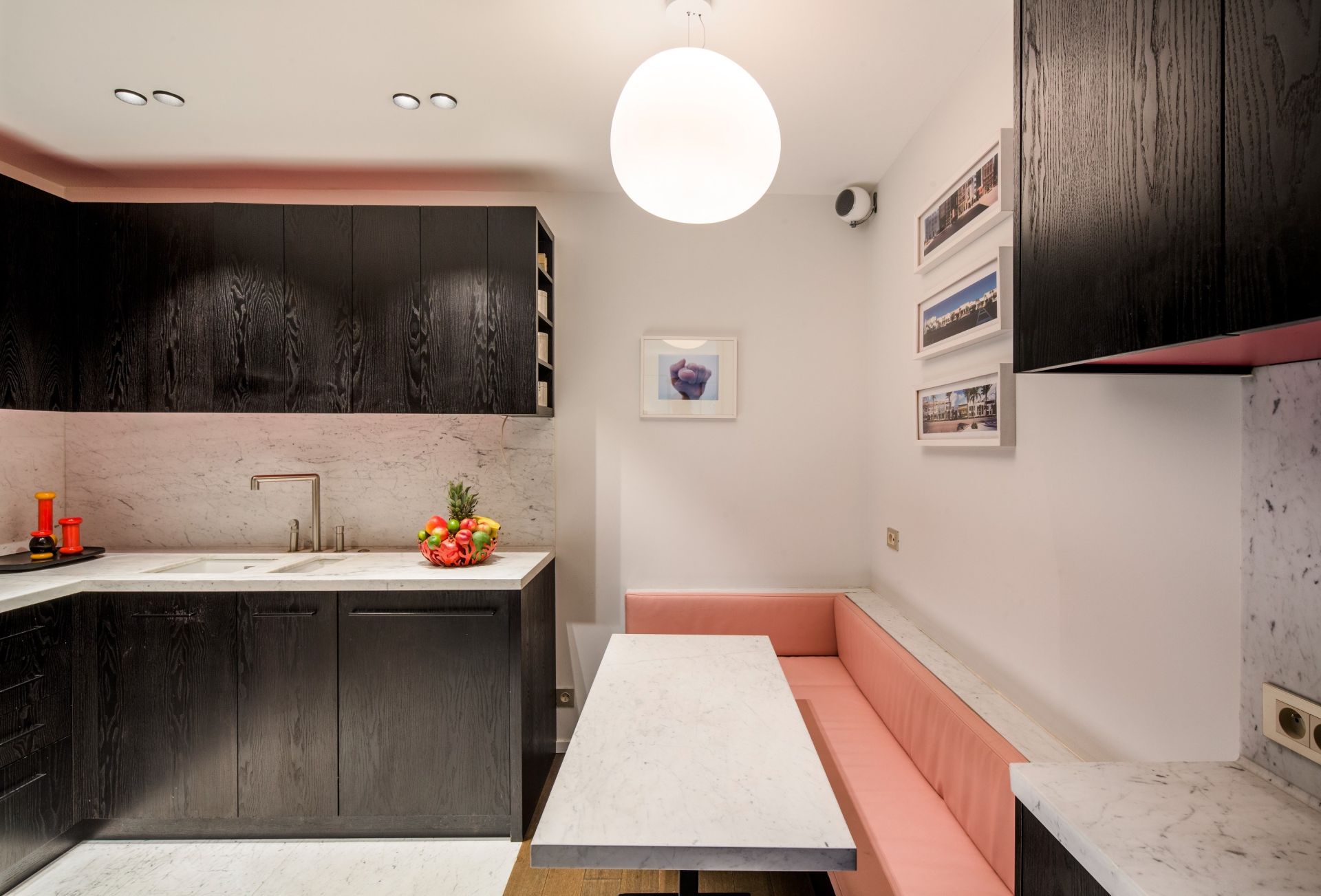 contemporary house 8 Rooms for sale on PARIS (75001)