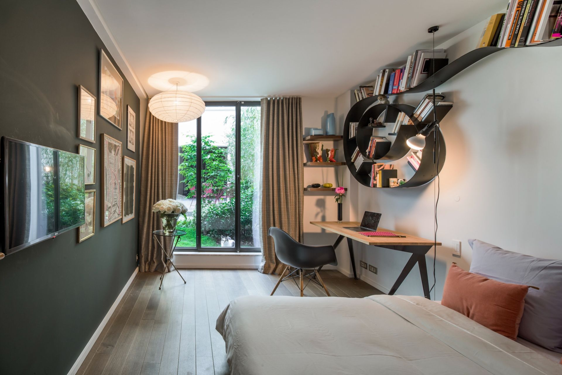 contemporary house 8 Rooms for sale on PARIS (75001)