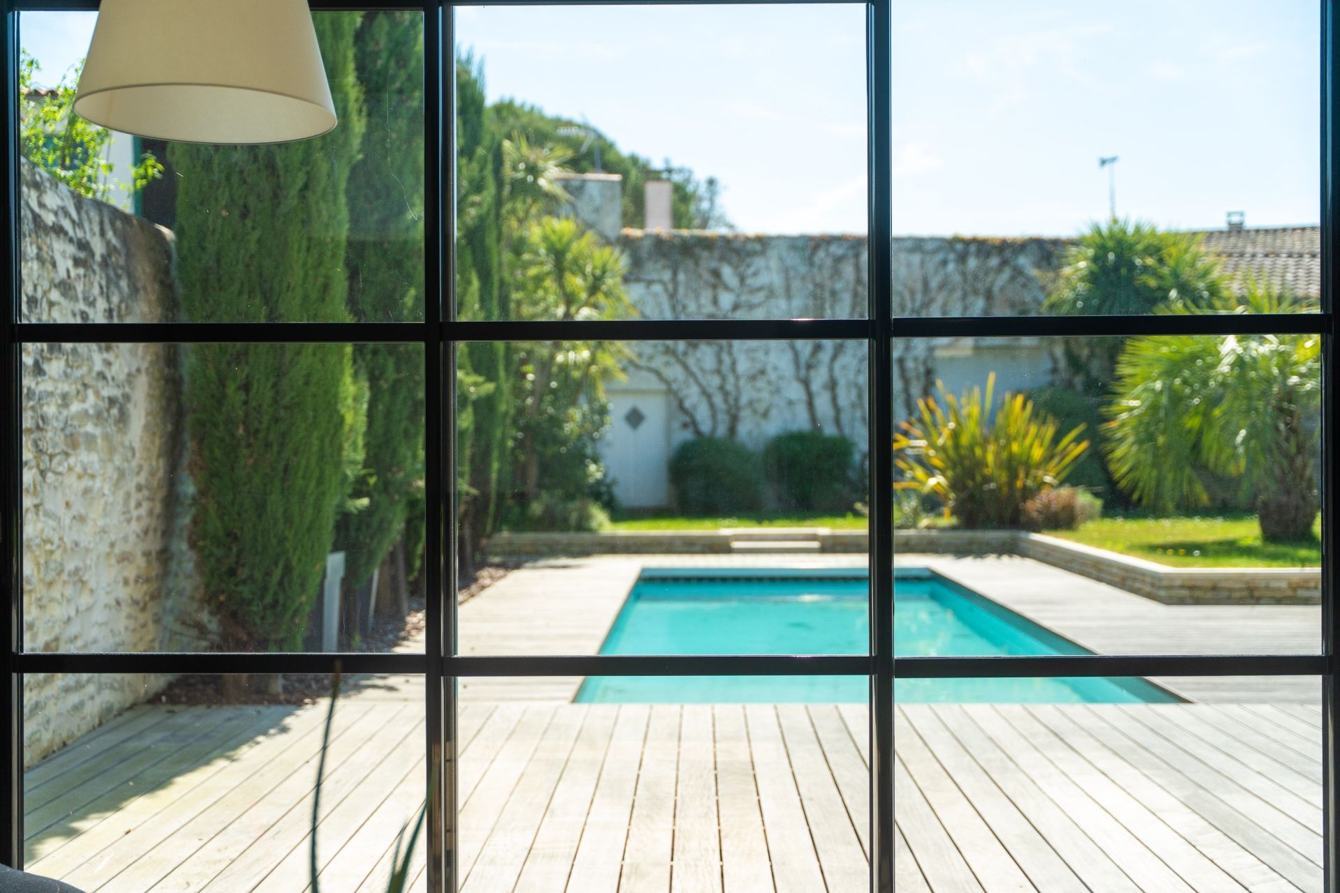 luxury house 7 Rooms for sale on LA FLOTTE (17630)