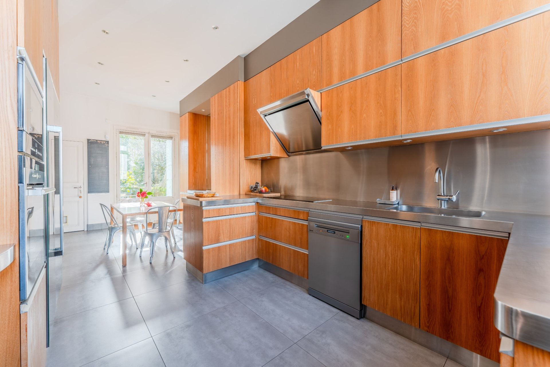 hôtel particulier 10 Pièces en vente sur NANTES (44000)