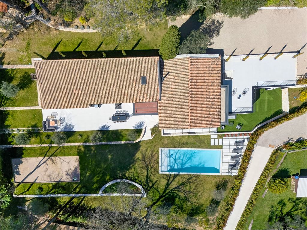 luxury villa 7 Rooms for sale on VALBONNE (06560)