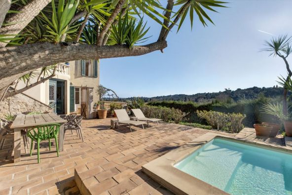 Sale Luxury villa Biot 6&nbsp;Rooms 160&nbsp;m²