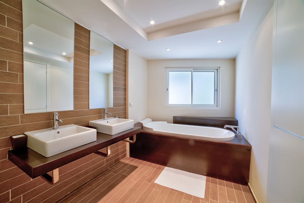 luxury villa 16 Rooms for sale on MOUANS SARTOUX (06370)