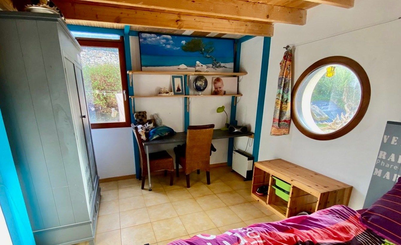luxury house 7 Rooms for sale on PLOUHINEC (29780)
