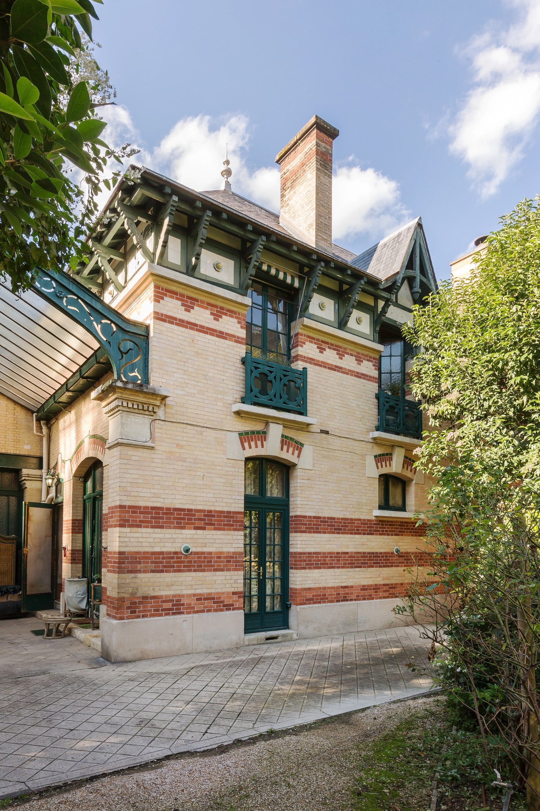 hôtel particulier 20 Pièces en vente sur PARIS (75016)