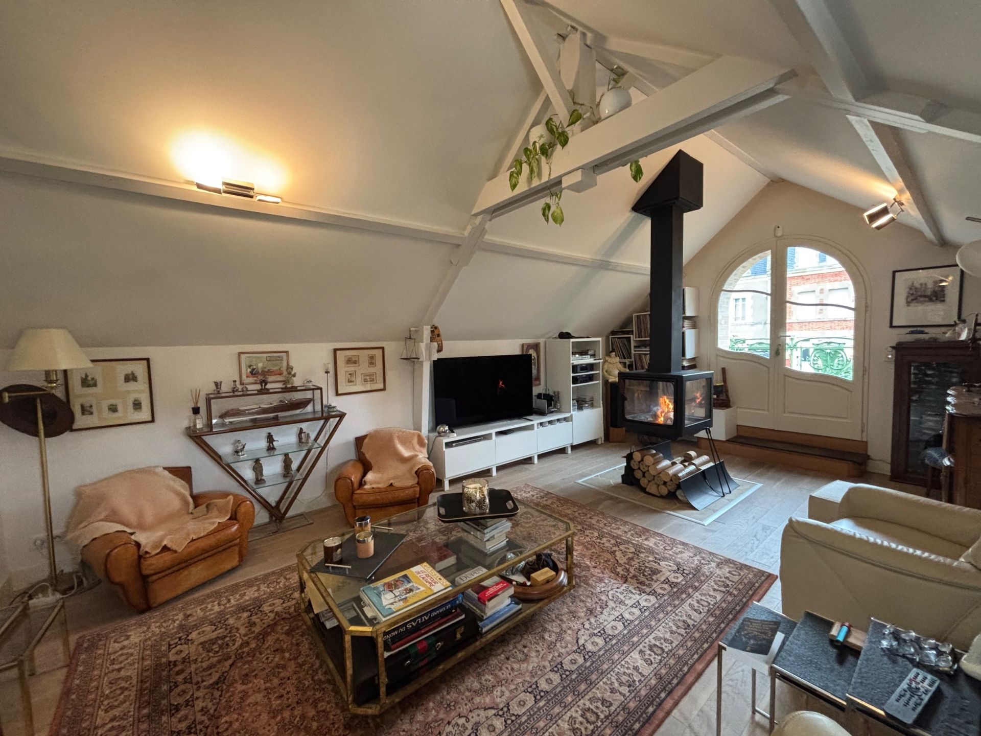 luxury house 5 Rooms for sale on ST AUBIN SUR MER (14750)