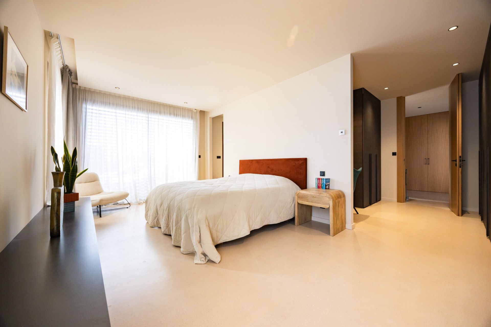 luxury house 5 Rooms for sale on PERPIGNAN (66000)