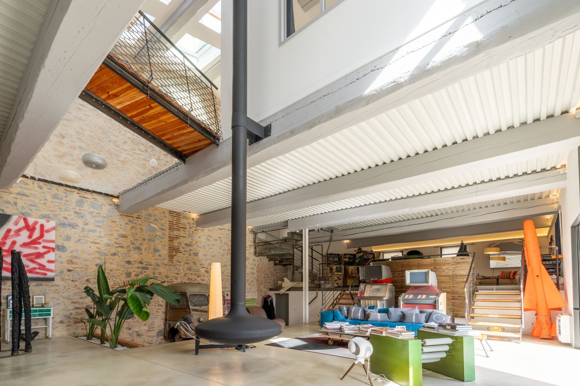 luxury house 6 Rooms for sale on PERPIGNAN (66000)