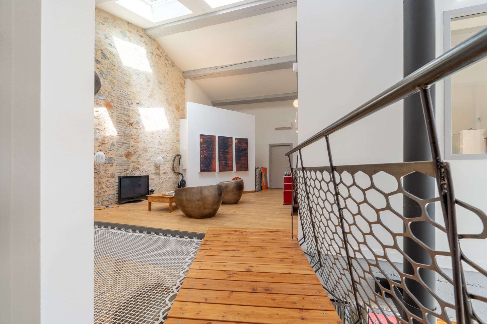 luxury house 6 Rooms for sale on PERPIGNAN (66000)