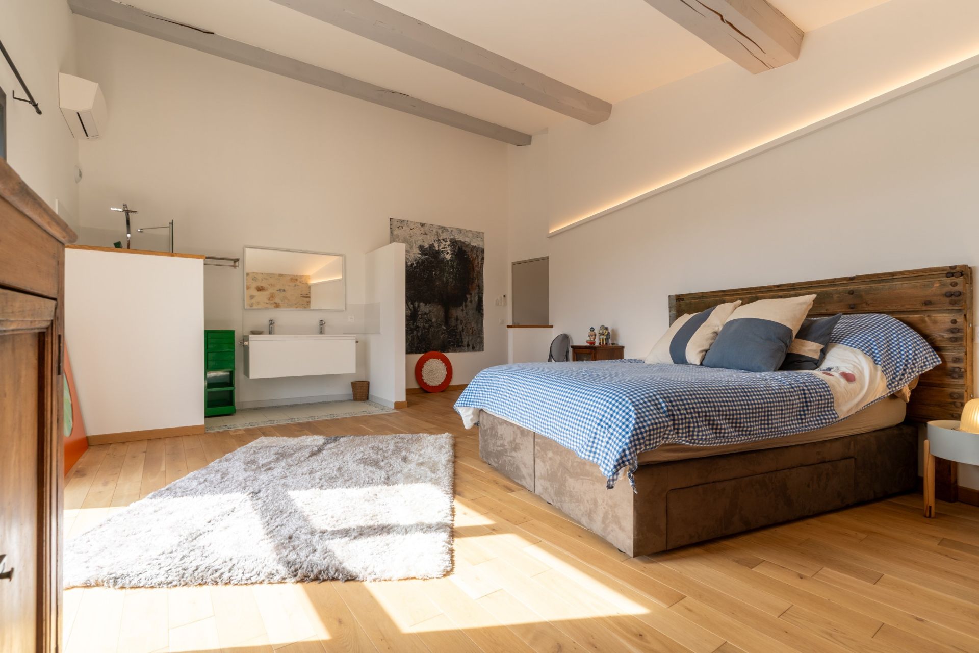 luxury house 6 Rooms for sale on PERPIGNAN (66000)