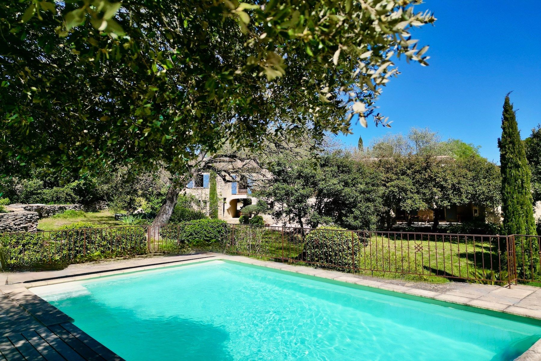 maison de luxe 6 Pièces en vente sur CASTILLON DU GARD (30210)
