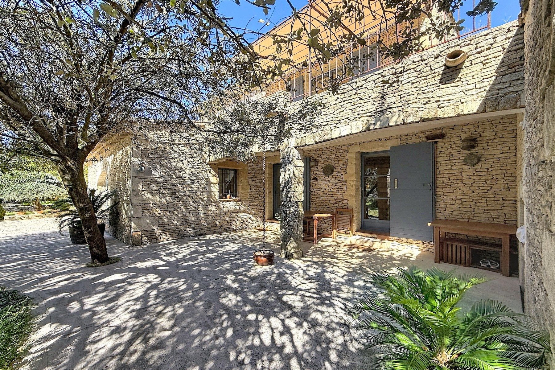 maison de luxe 6 Pièces en vente sur CASTILLON DU GARD (30210)