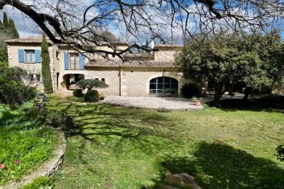 Vente Maison de luxe Castillon-du-Gard 6&nbsp;Pièces 200&nbsp;m²
